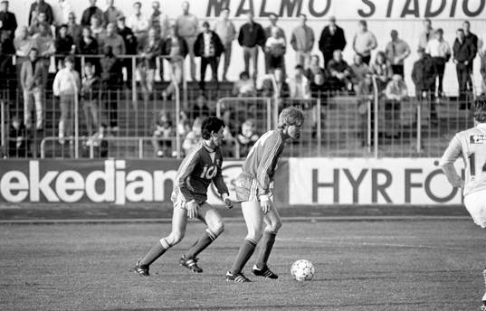 Jerry Carlsson, Göteborg med bollen