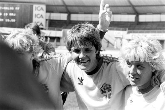 Pia Sundhage och Anna Svenjeby, Sverige