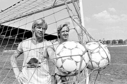 Thomas Sunesson och Dan Corneliusson, Sverige