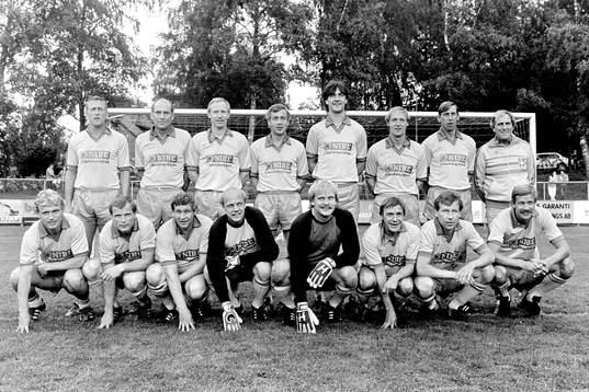 Bakre raden fr. v Örjan Persson, Ove Grahn, Björn
