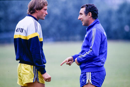 Preben Elkjaer with manager Osvaldo Bagnoli