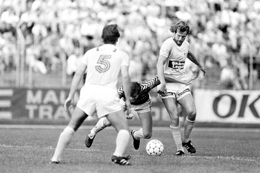 Kent Jönsson, Malmö stoppar en bragespelare