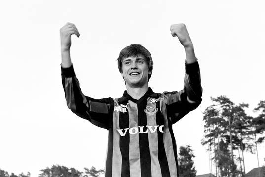 Gais målskytt Ulf Köhl jublar
