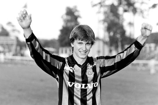 Gais målskytt Ulf Köhl jublar