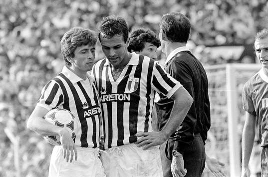 Como - Juventus: Beniamino Vignola and Antonio Cabrini of