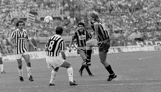 Juventus - Atalanta: Glenn Stromberg of Atalanta and Michel