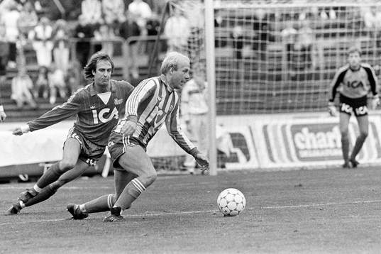 Tord Holmgren, Göteborg med bollen och Mats Nordgren,