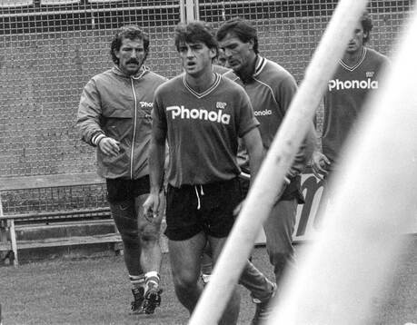 New british player Graeme Souness. Right Roberto Mancini