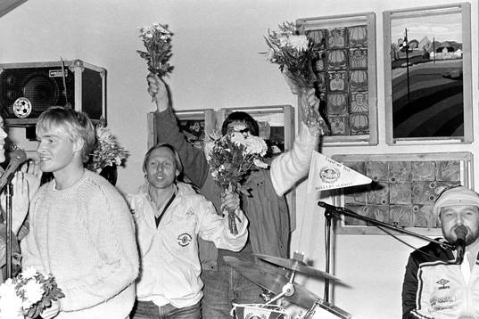 Sven-Bertil Andersson och Lennart Johansson jublar på