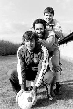Jönssonligan i Hässleholm. Bennis, Alf och Peter Jönsson