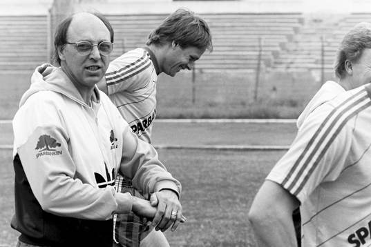 A-landslagets förbundskapten Lars Arnesson på träningen