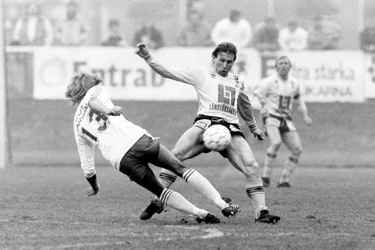 Bo Andersson, Mjällby i kamp om bollen