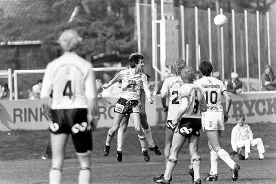 Lennart Johansson, Mjällby i en nickduell