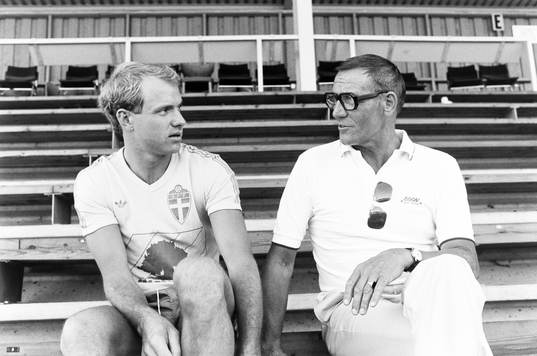 Fotboll, Sverige, målvakter. Thomas Ravelli och Kalle