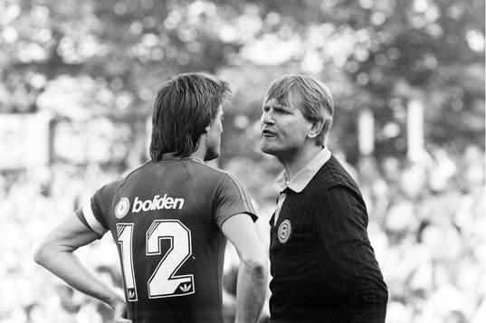 Domare Sven Jinert, Hässleholm i diskussion med