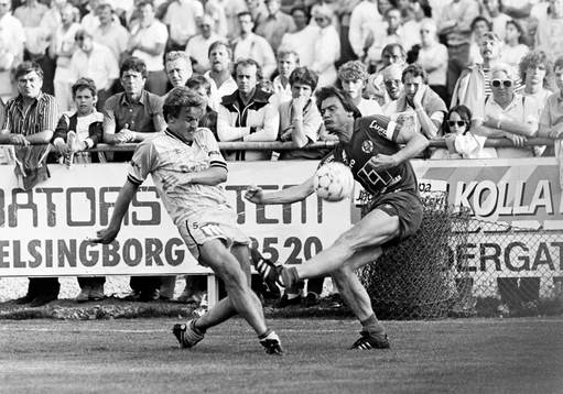 Erkki Rytilahti, IFK Malmö och Pär-Olof Ohlsson i kamp om