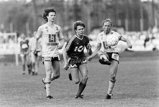 Sven-Bertil Andersson, Mjällby först på bollen uppvaktas