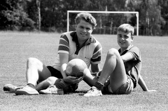 Roger Magnusson med sin son Claes