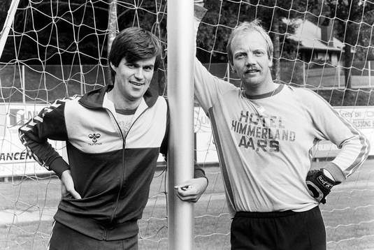 Kurt-Arne Bergstrand och John Mikkelsen, målvakt i Markaryd