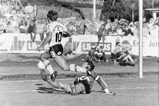 Bo Andersson, Mjällby fri med göteborgs målvakt Thomas