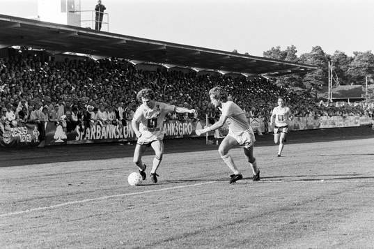 Flemming Pehrson, Mjällby utmanar malmös Kent Jönsson