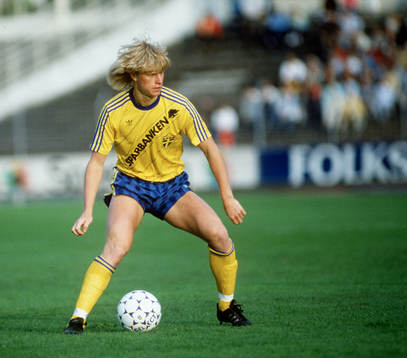 Fotboll, Stefan Pettersson, Sverige, debut