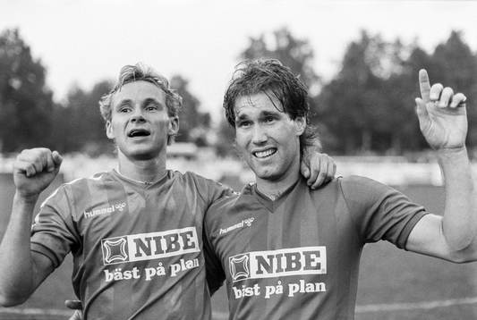 , Halmstads målskyttar Peter Lind och Håkan Davidsson