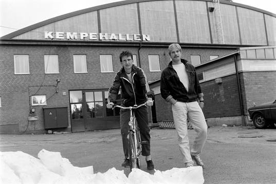 Per-Arne Alexandersson och Hardy Åström utanför