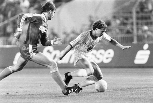 Hans Holmqvist, Fortuna Düsseldorf med bollen