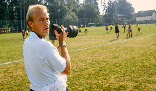 Mats Magnusson i Geneve med kamera