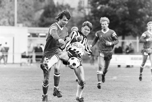 Kamp om bollen