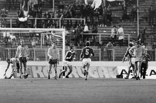 Bläddra bland fler bilder av Fotboll, VM-kval, Tjeckoslovakien - Sverige, 2-1