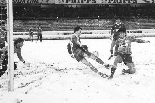 Råsunda Fotbollstadion, Fotboll, Uefa-cupen, Hammarby -
