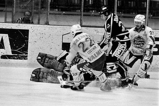 Peter Edström och Tore Ökvist, Björklöven oroar Gunnar