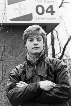 Stefan Schwarz utanför klubben