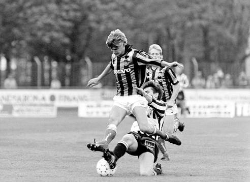 Kamp om bollen