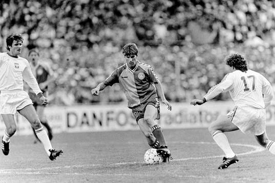 Michael Laudrup, Danmark