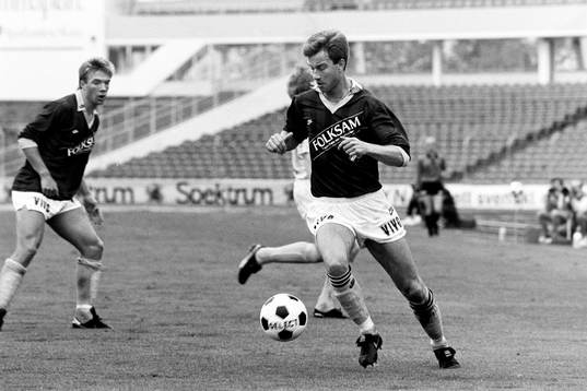 Thomas Bergman, AIK med bollen