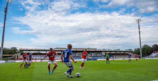 [DK=20200618: Lyngby Stadion med begrænset antal tilskuere