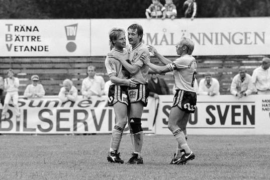 Bläddra bland fler bilder av Fotboll, Div 2 Södra, Markaryd - Mjällby, 0-5