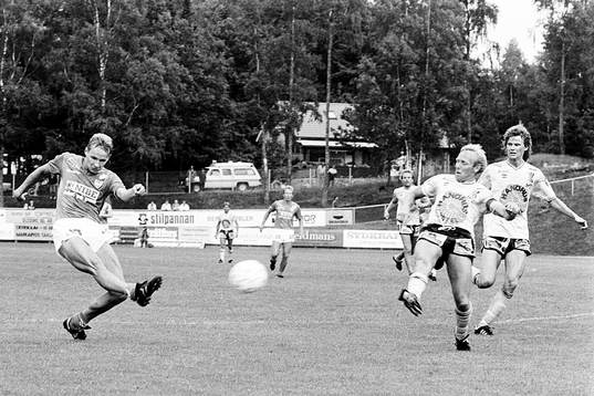 Sven-Bertil Andersson, Mjällby täcker skott