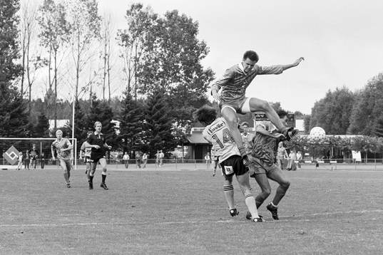 Kamp om bollen