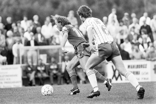 Sammy McIlroy, Örgryte med bollen