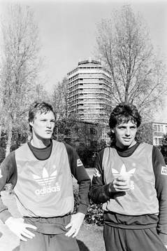 Peter Lönn och Göran Holter, Sverige