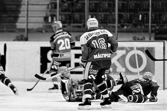 Tommy Mörth, Djurgården framför målgården