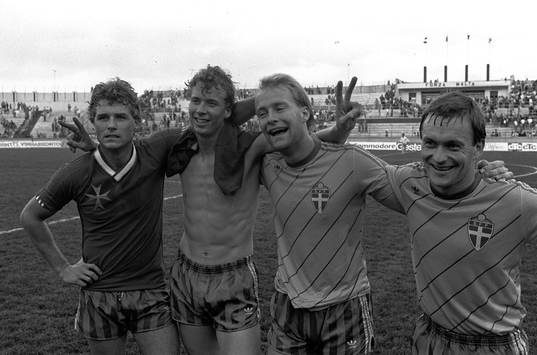 Målskyttarna Glenn Hysén, Johnny Ekström, Mats Magnusson