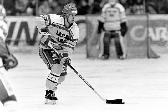 Magnus Svensson, Sverige med pucken