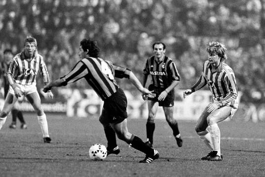 Bläddra bland fler bilder av Fotboll, Uefacupen, Inter - IFK Göteborg