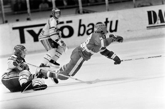 Bengt-Åke Gustafsson, Sverige drar ner en ryss
