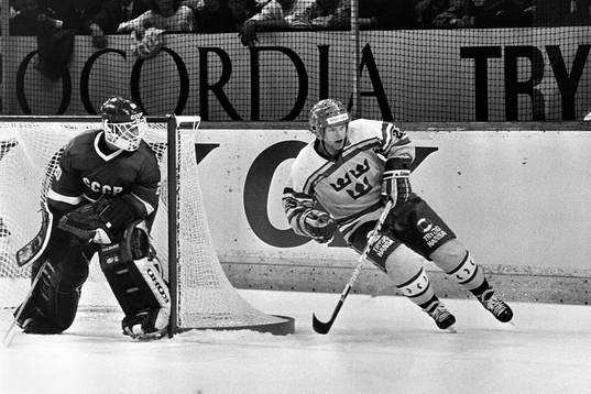 Håkan Södergren, Sverige åker bakom sovjets målvakt